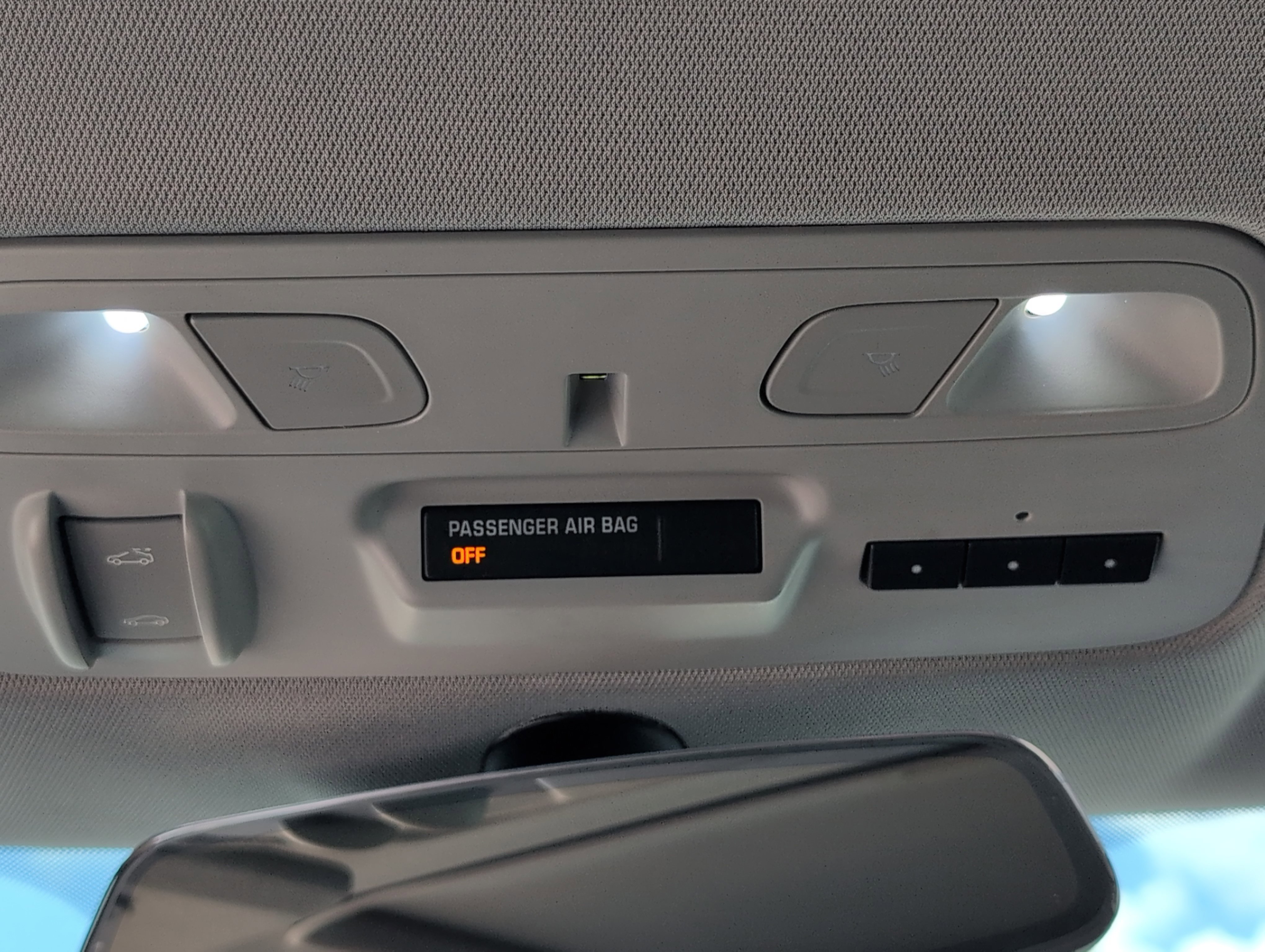 Used 2017 Chevrolet Camaro SS image 18