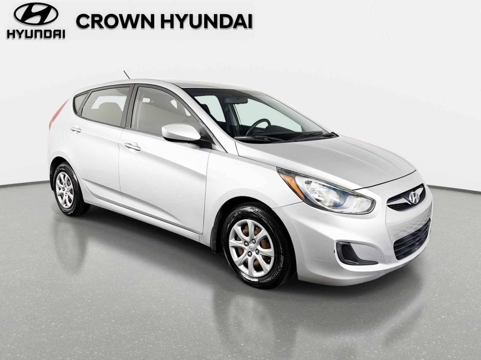Used 2012 Hyundai Accent GS image 3