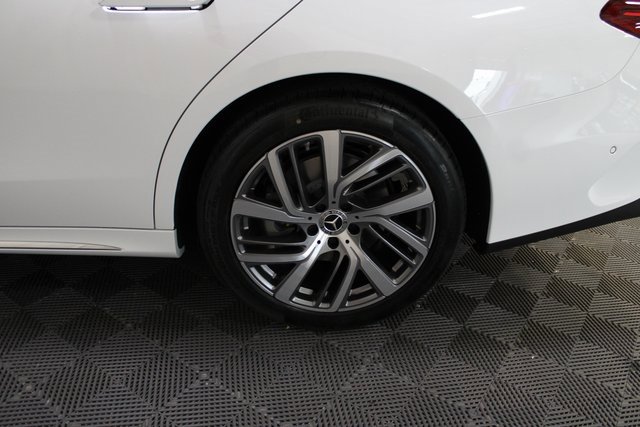 New 2026 Mercedes-Benz E 350 4MATIC Sedan image 8