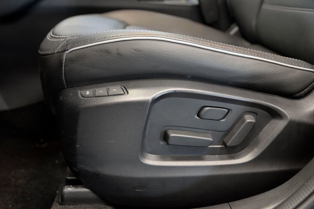 Used 2025 MAZDA CX-5 AWD 2.5 S w/ Premium Plus Pkg image 16
