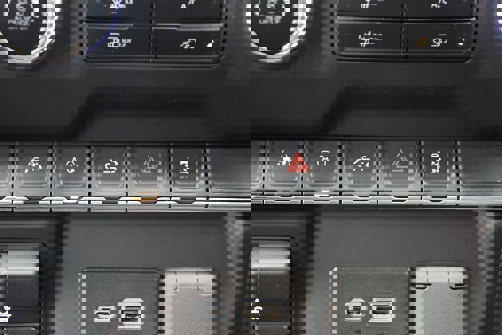 Used 2024 GMC Sierra 1500 Pro w/ Graphite Edition image 25