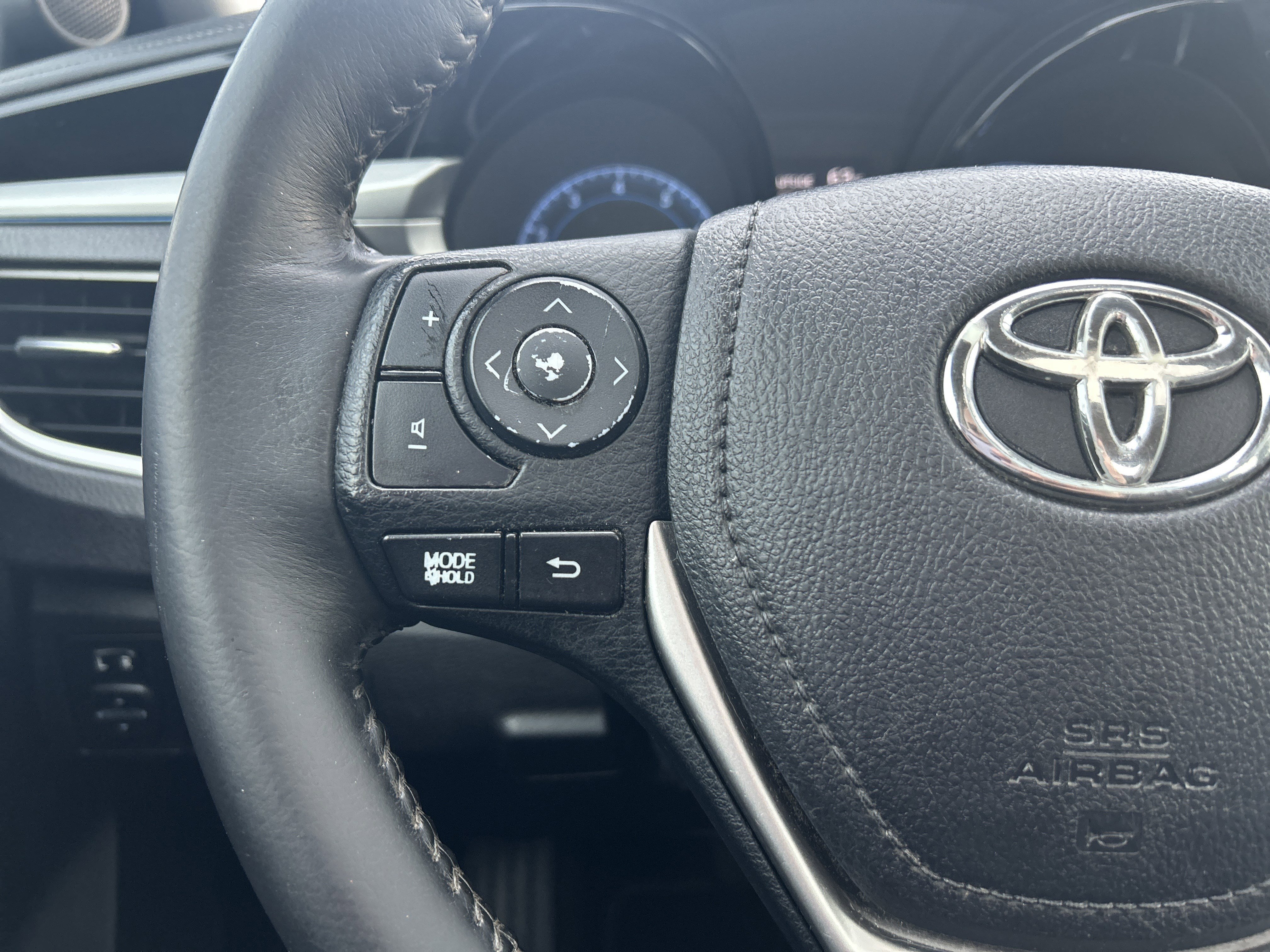 Used 2015 Toyota Corolla S w/ Driver Convenience Package image 18