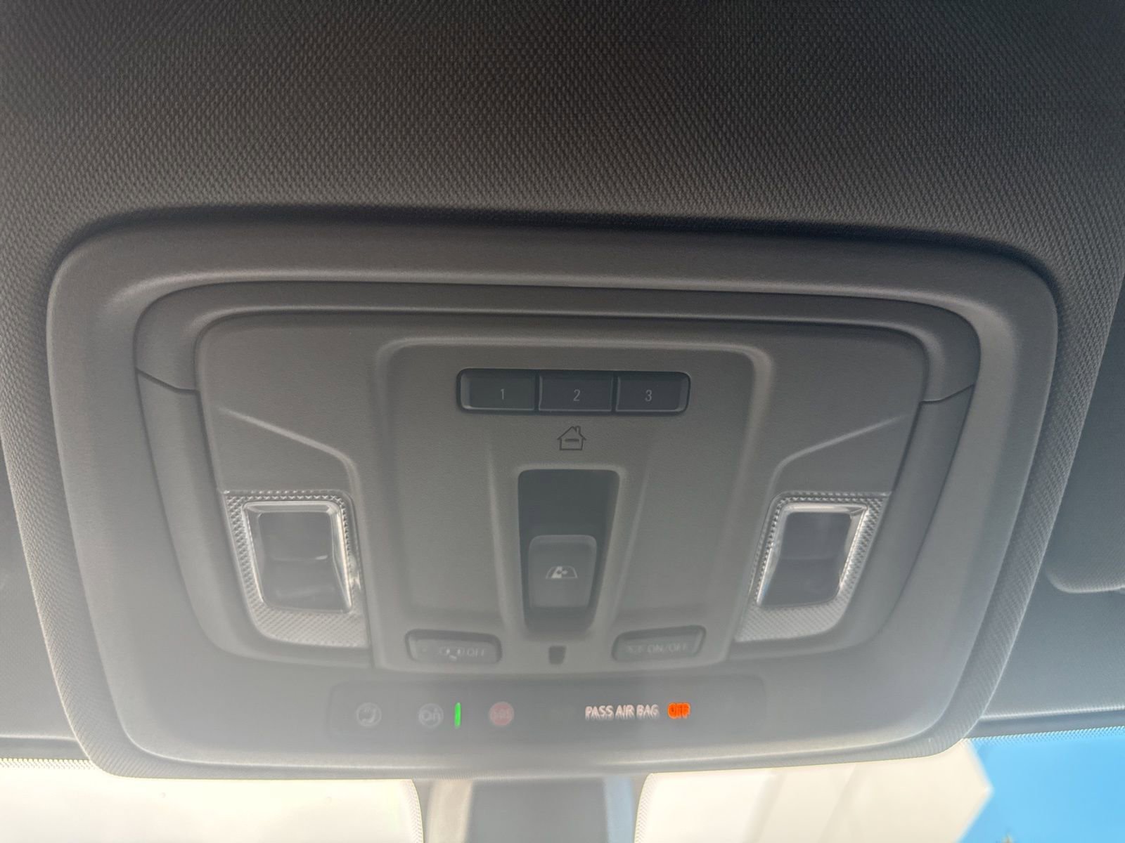 Used 2019 Chevrolet Silverado 1500 LT w/ All-Star Edition image 28