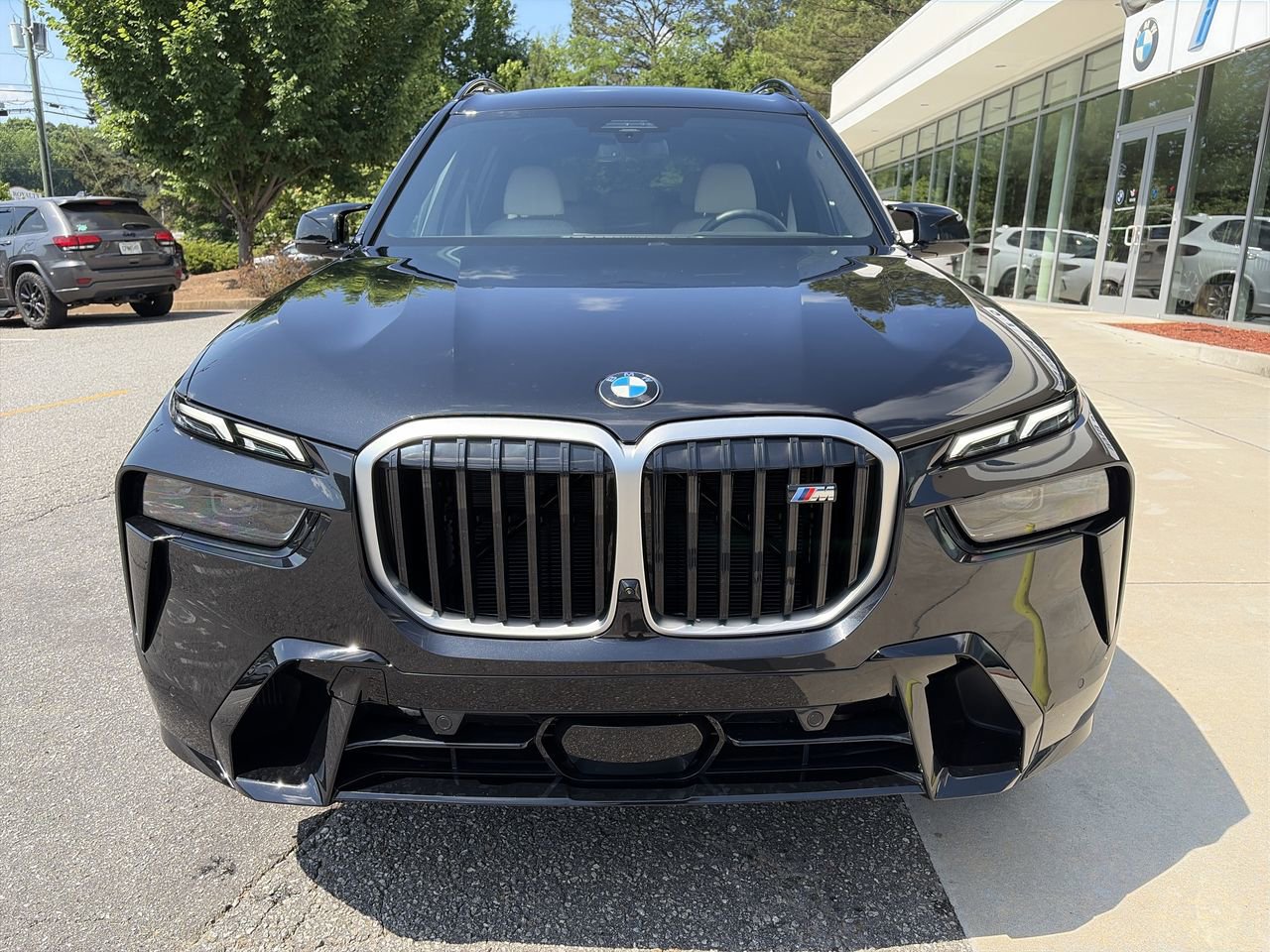 Certified 2025 BMW X7 M60i AWD/4WD image 8