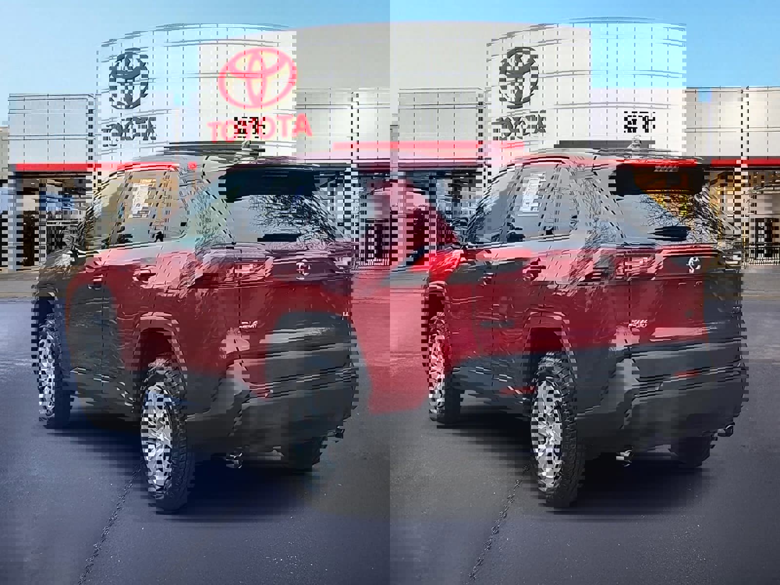 Used 2023 Toyota RAV4 LE image 7