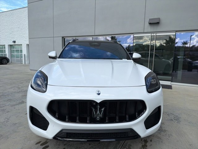 Certified 2023 Maserati Grecale Modena image 3