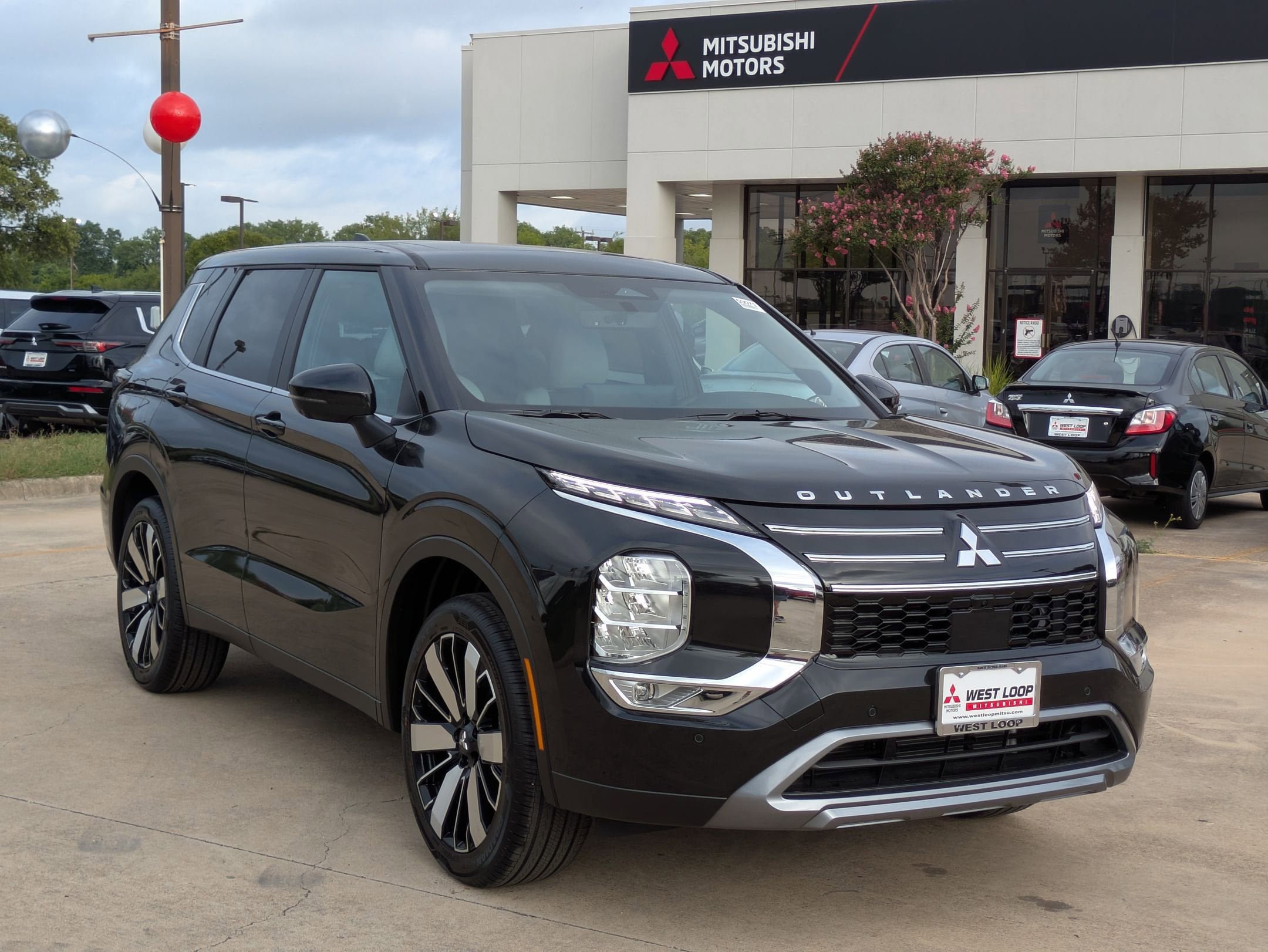 New 2025 Mitsubishi Outlander SE FWD image 7