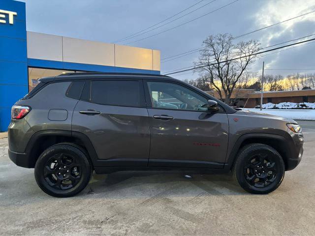 Used 2024 Jeep Compass Trailhawk image 12