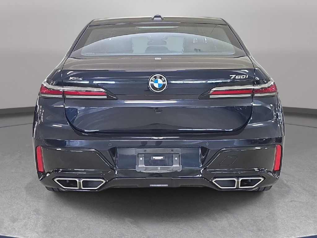 Certified 2023 BMW 760i xDrive AWD/4WD image 8