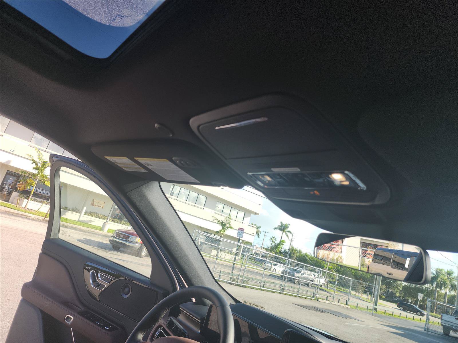 New 2027 Lincoln Aviator Reserve w/ Jet Appearance Package RWD image 30