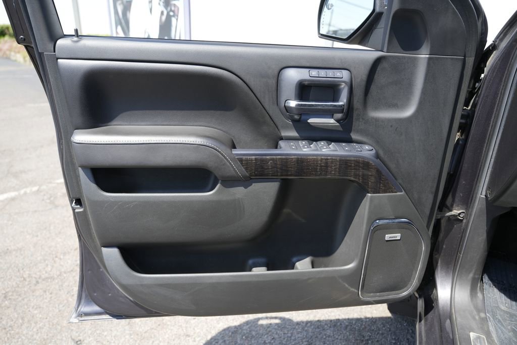 Used 2016 GMC Sierra 1500 Denali w/ Enhanced Driver Alert Package AWD/4WD image 18