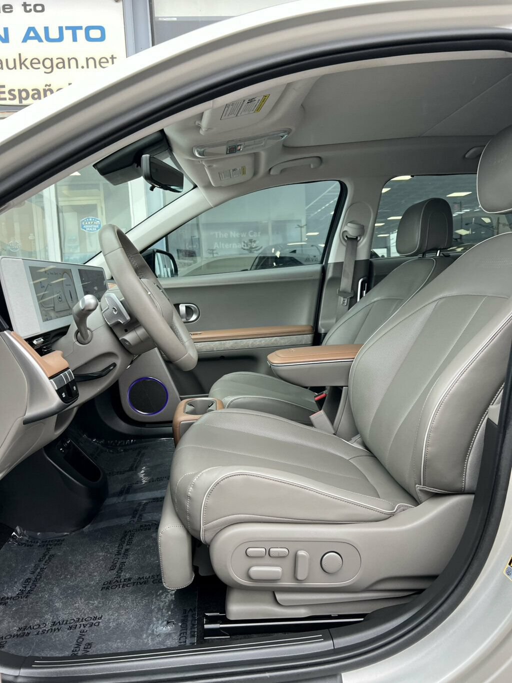 Used 2024 Hyundai Ioniq 5 Limited AWD/4WD image 15