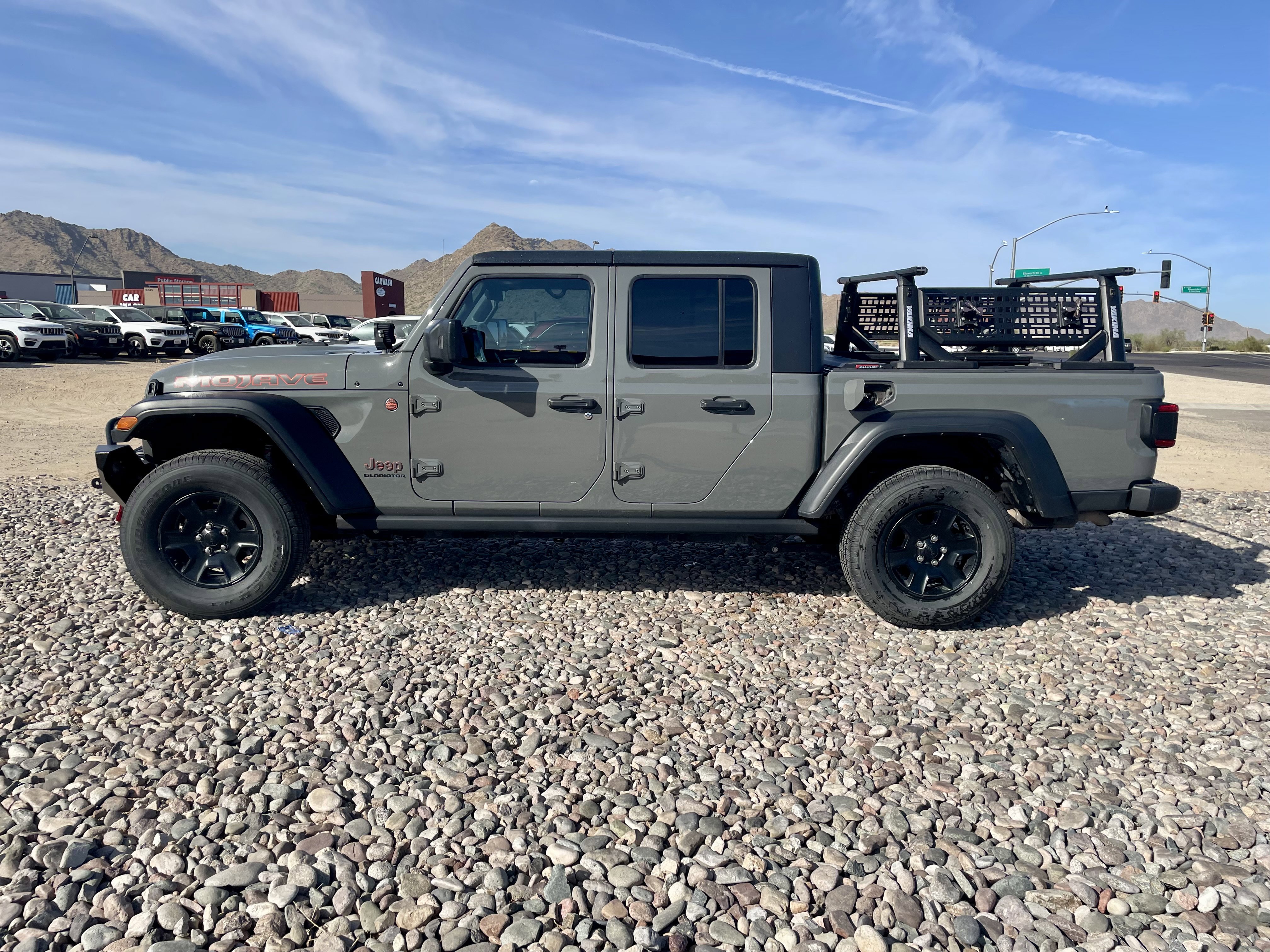 Used 2021 Jeep Gladiator Mojave AWD/4WD image 2