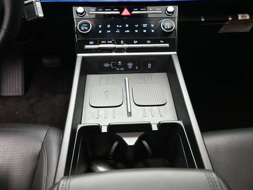 Used 2024 Hyundai Santa Fe Limited image 13