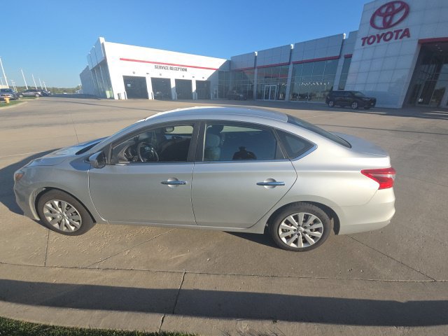 Used 2019 Nissan Sentra S FWD image 7