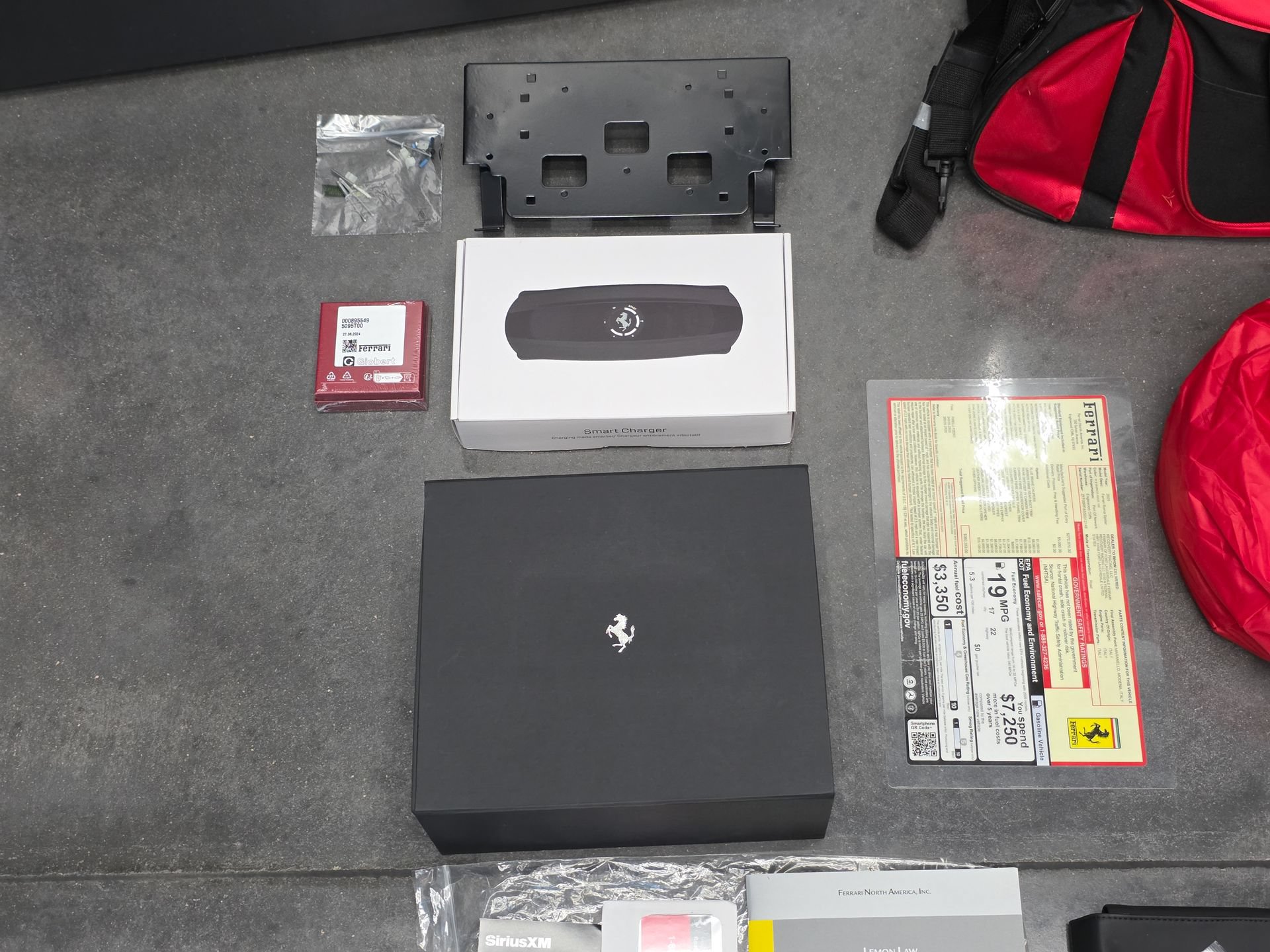 Used 2025 Ferrari Roma Spider RWD image 48