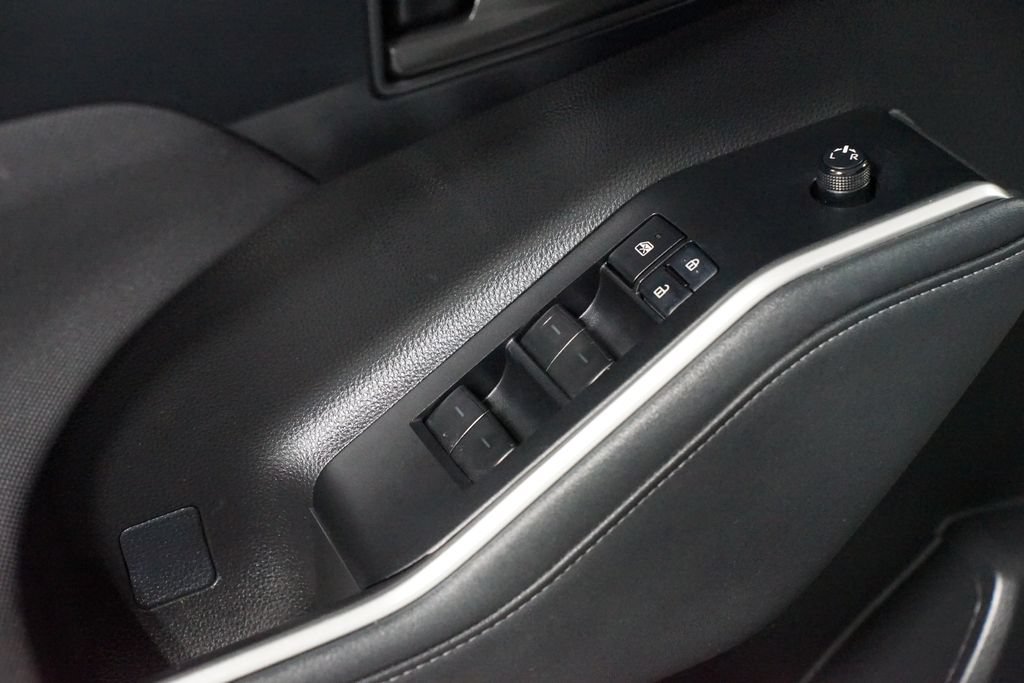 Used 2023 Toyota Highlander L FWD image 30