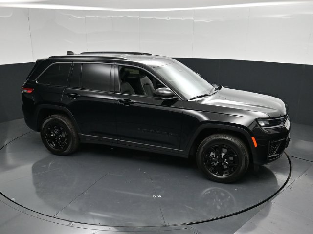 New 2026 Jeep Grand Cherokee Altitude AWD/4WD image 49