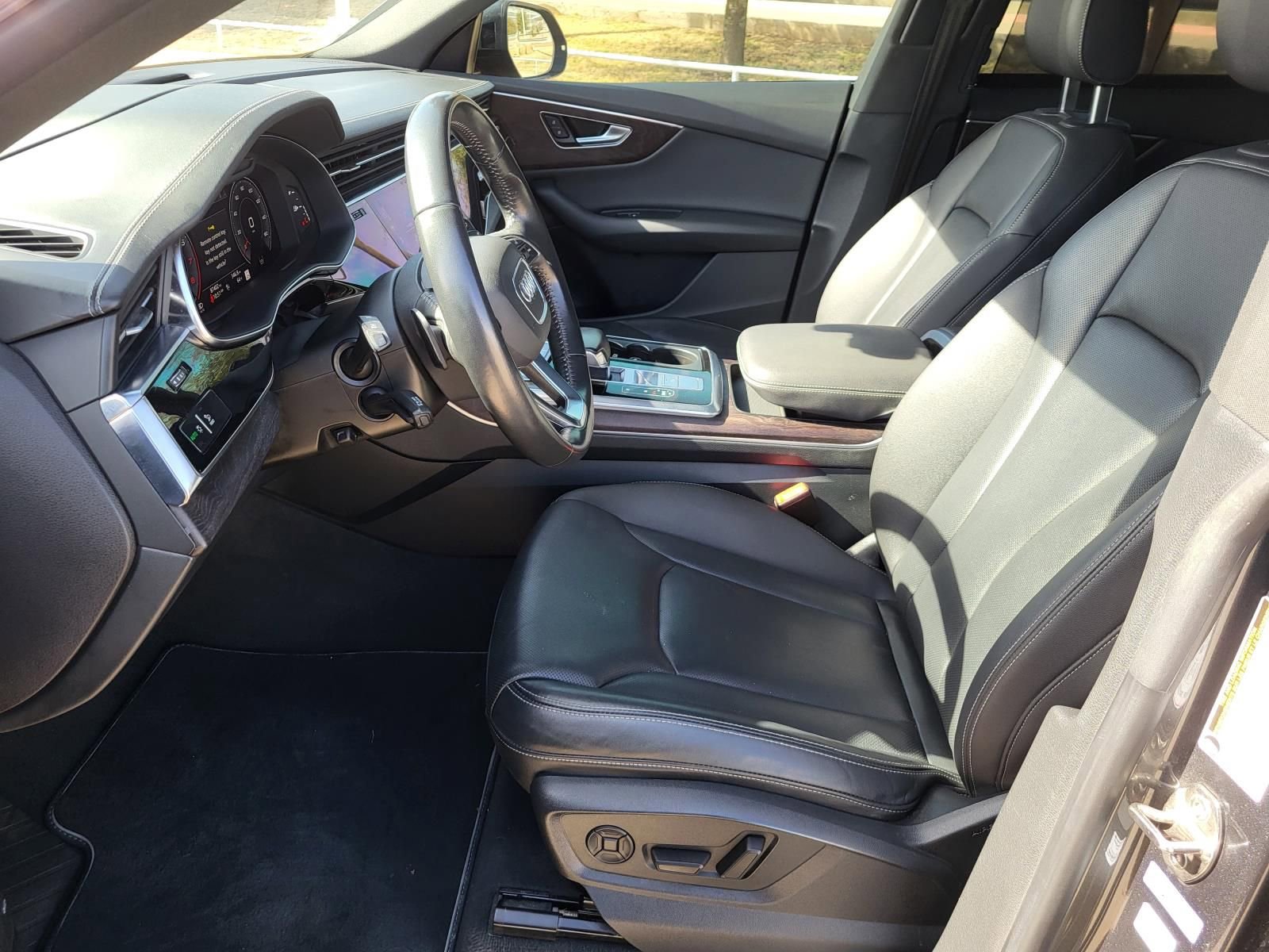 Used 2019 Audi Q8 Prestige w/ Year 1 Package image 27