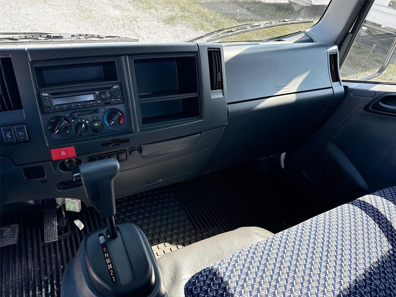 New 2024 Chevrolet Low Cab Forward RWD image 21
