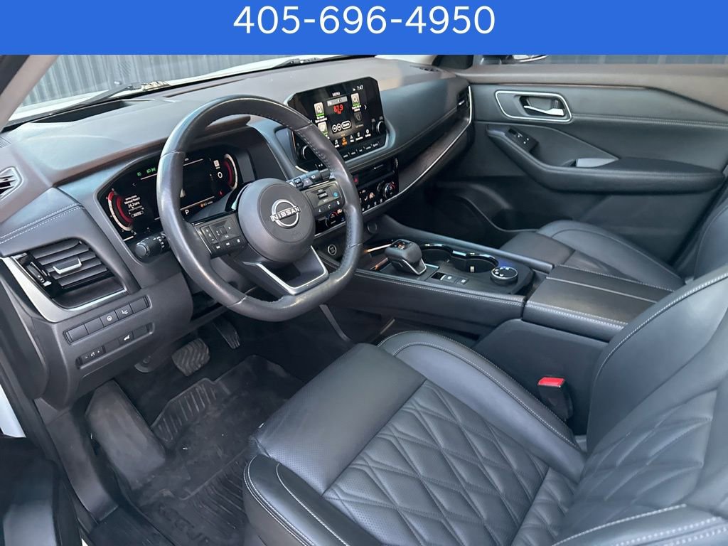 Used 2022 Nissan Rogue Platinum w/ Head-Up Display Package image 12