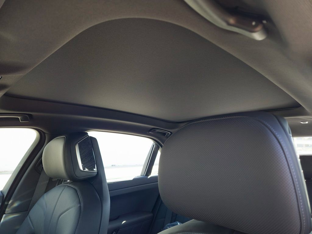 New 2026 BMW i7 eDrive50 w/ M Sport Package image 13