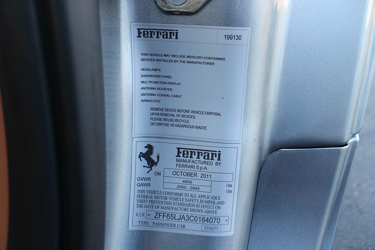 Used 2012 Ferrari California RWD image 63