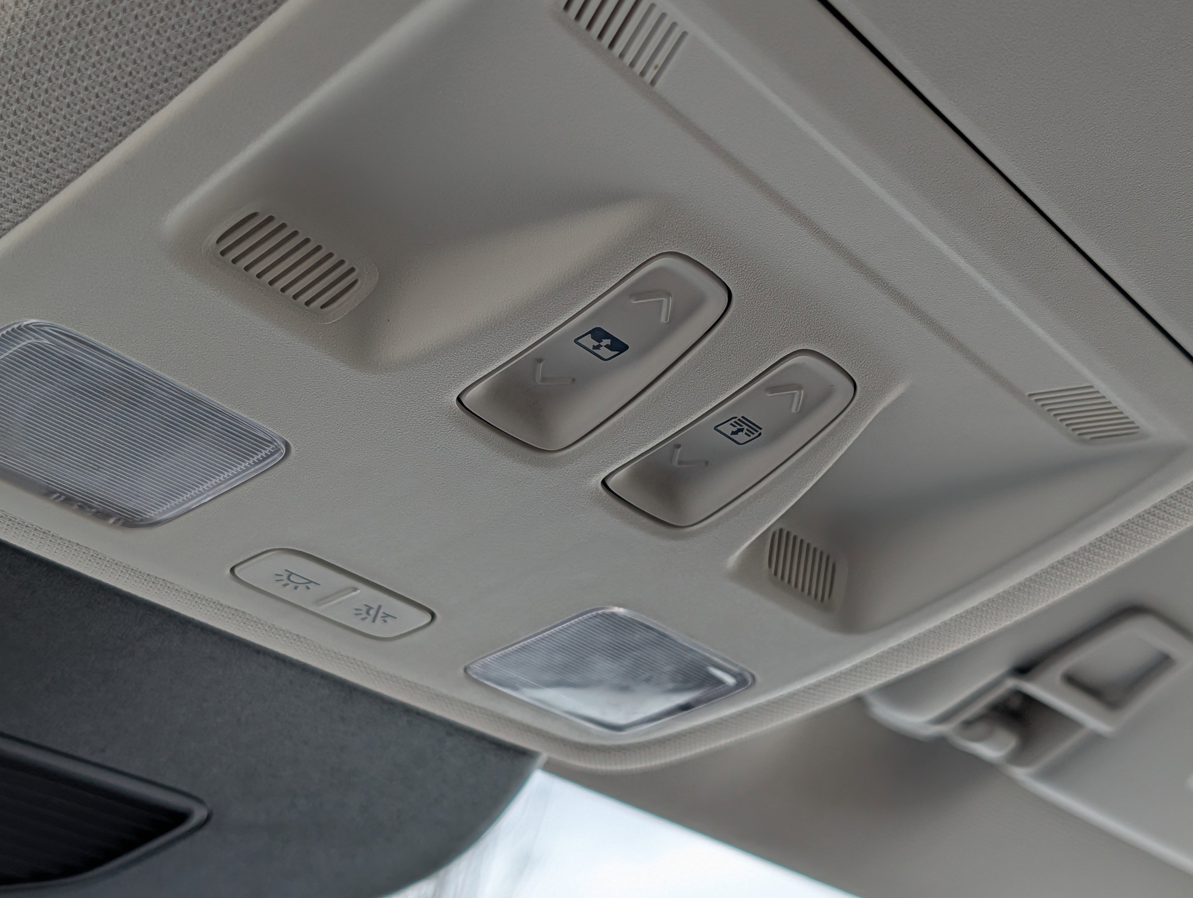 Used 2022 Ford Escape SE w/ SE Sport Appearance Package image 20