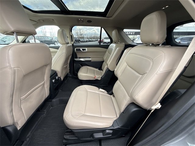 Used 2021 Ford Explorer XLT w/ Equipment Group 202A image 25