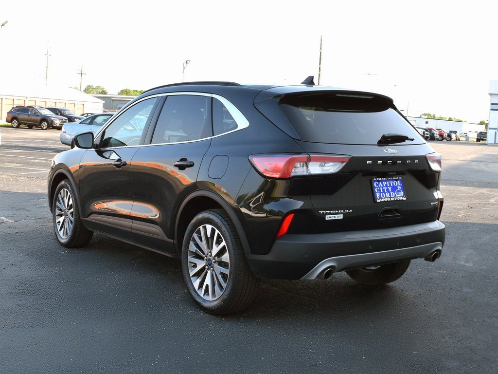 Used 2022 Ford Escape Titanium image 5