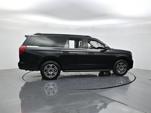 Certified 2025 Ford Expedition Max Active AWD/4WD image 2