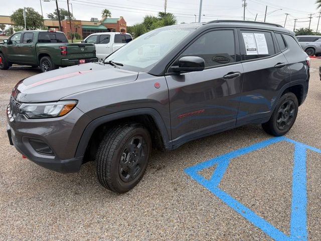 Used 2023 Jeep Compass Trailhawk image 3