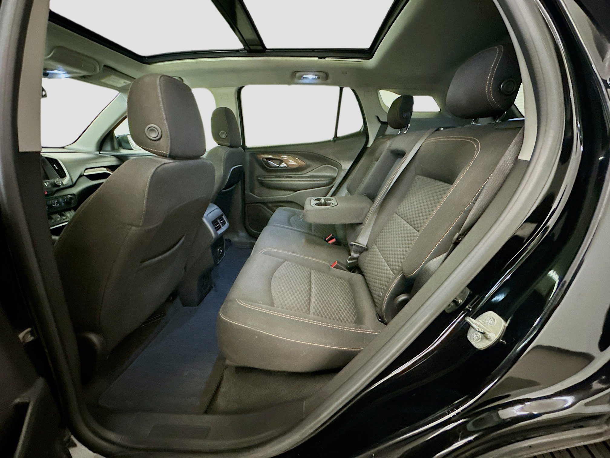 Used 2018 GMC Terrain SLE w/ Driver Convenience Package image 29