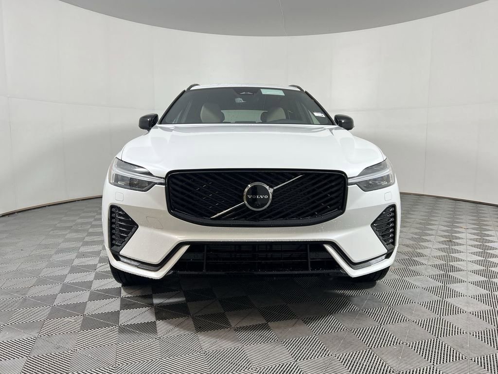New 2026 Volvo XC60 B5 Plus w/ Protection Package Premier image 3