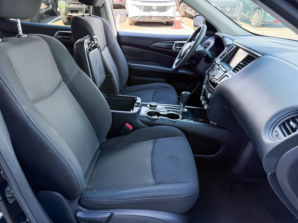 Used 2020 Nissan Pathfinder S AWD/4WD image 8