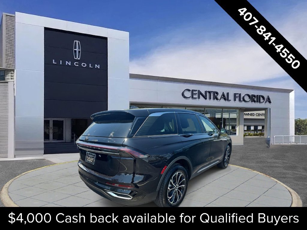 New 2026 Lincoln Nautilus Premier AWD/4WD image 2
