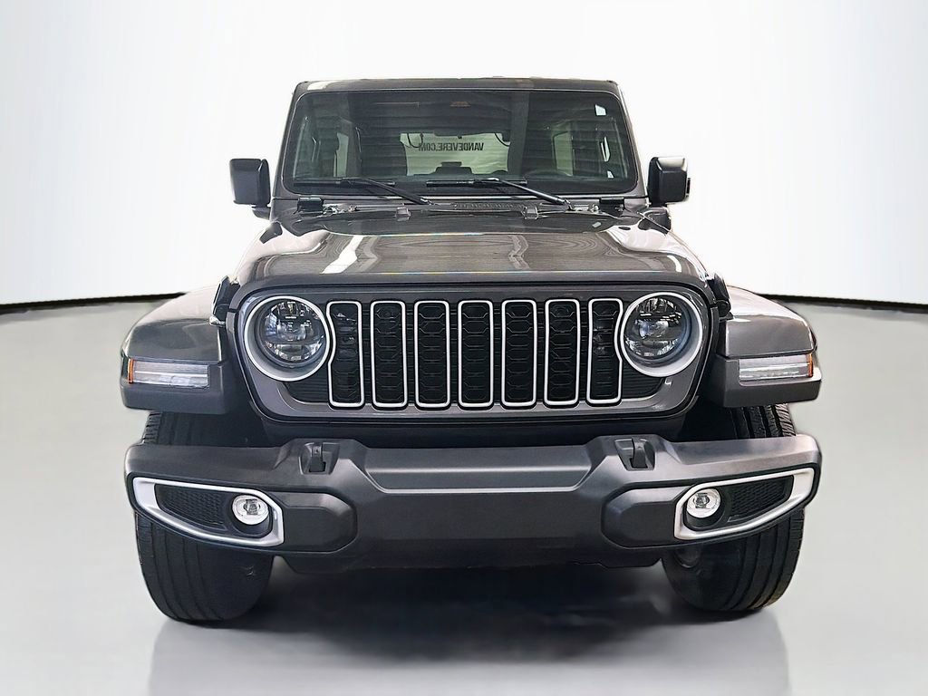 Used 2025 Jeep Wrangler Unlimited Sahara AWD/4WD image 2