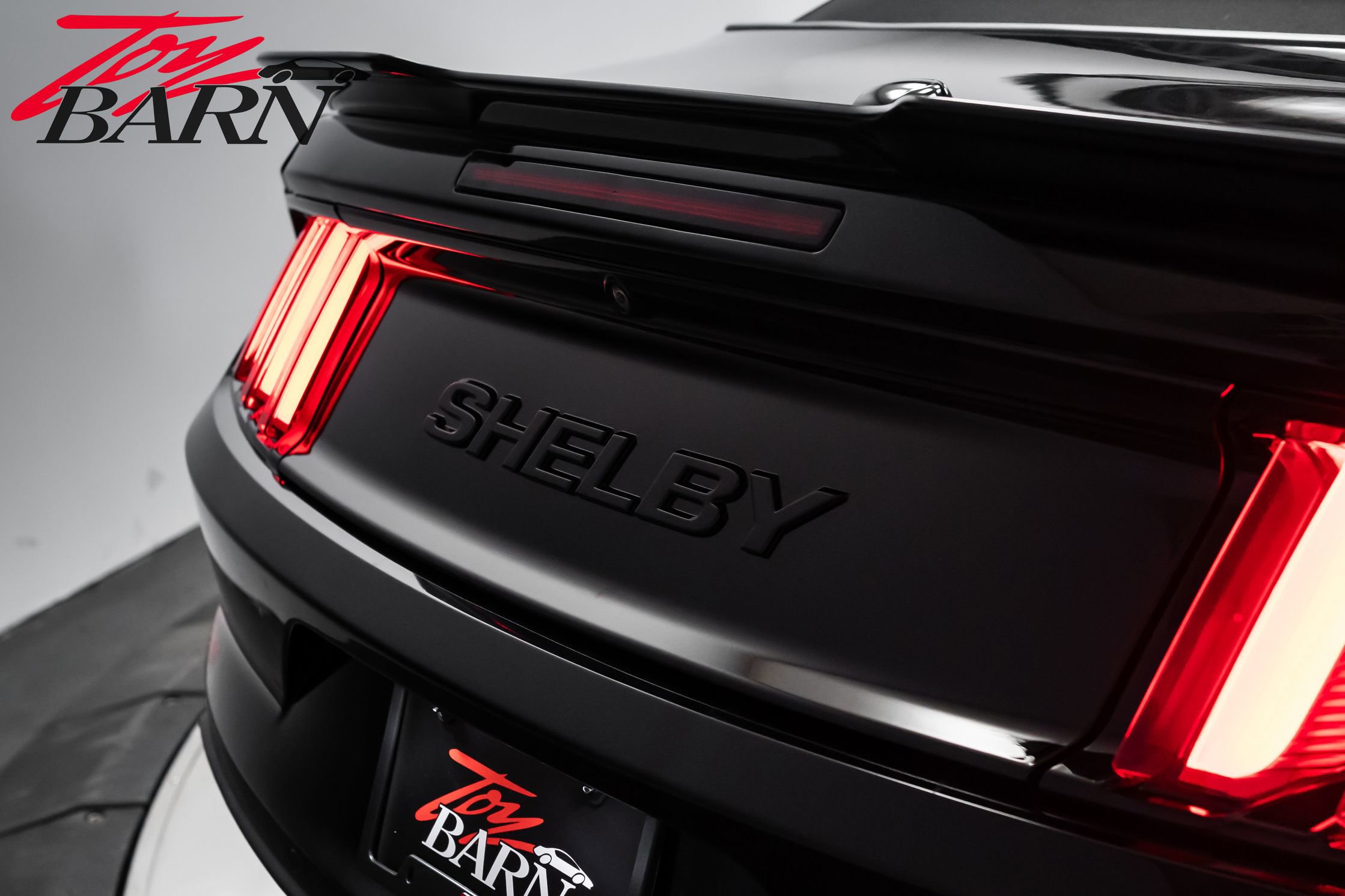 Used 2017 Ford Mustang GT Premium w/ Equipment Group 401A RWD image 22