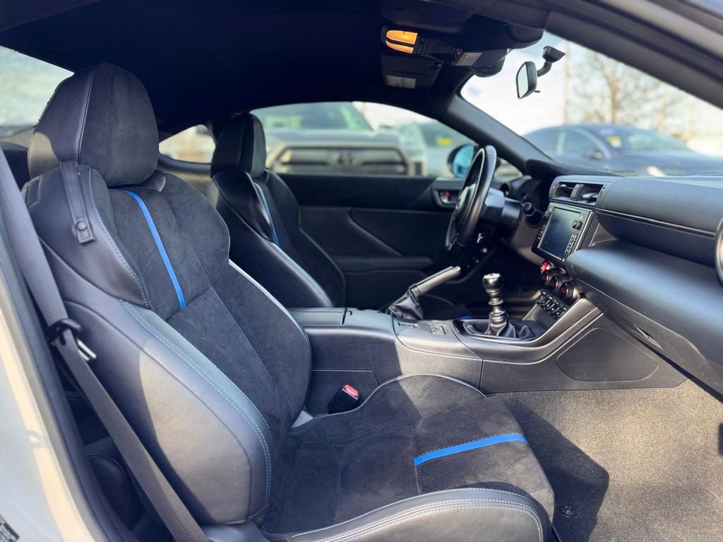 Used 2025 Subaru BRZ tS image 19