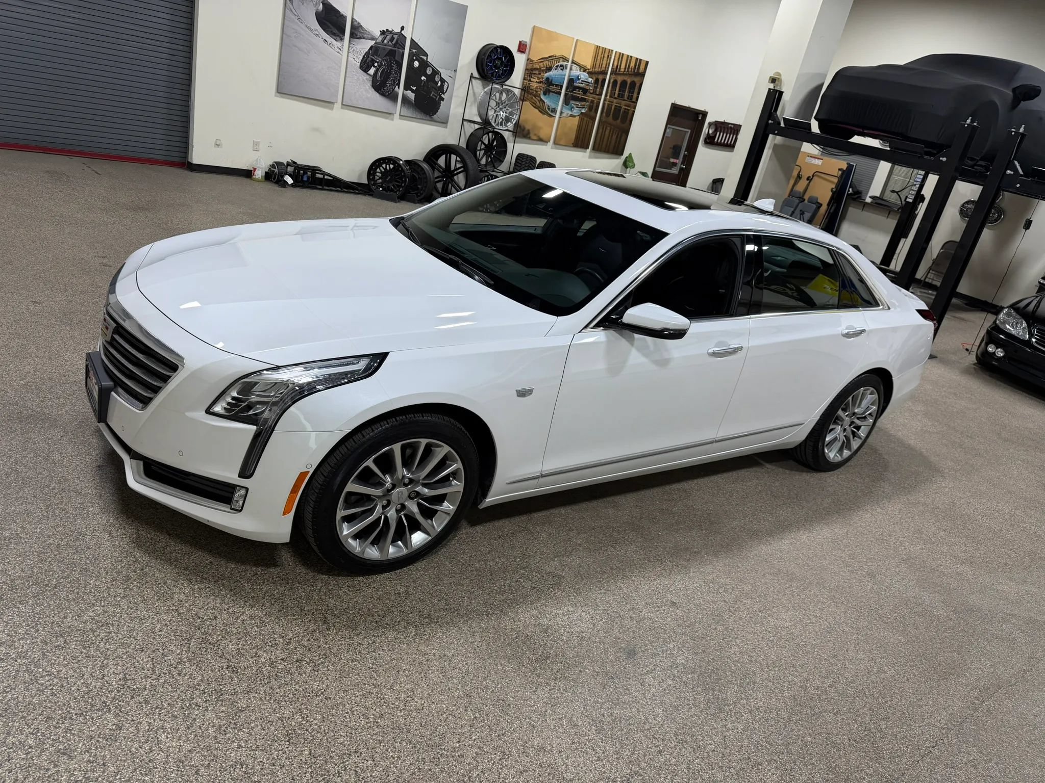 Used 2018 Cadillac CT6 Luxury AWD/4WD image 9