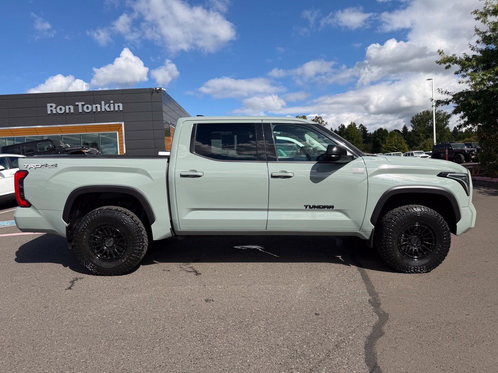 Used 2022 Toyota Tundra SR5 w/ TRD Off-Road Package AWD/4WD image 8