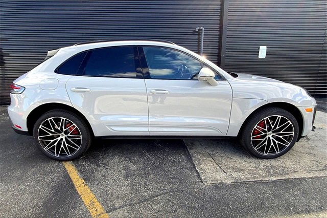 New 2026 Porsche Macan S image 11