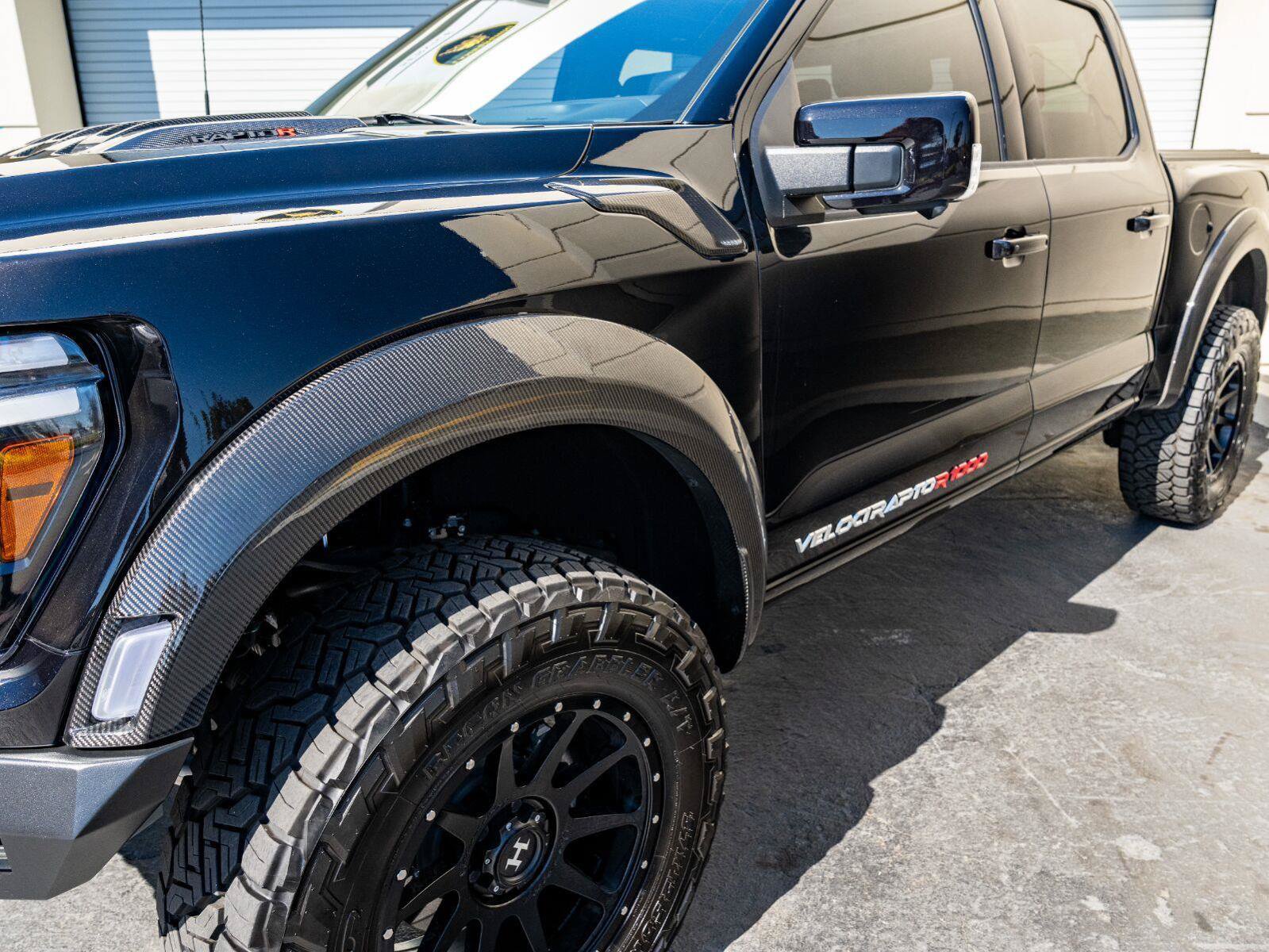 Used 2025 Ford F150 Raptor w/ Equipment Group 803A Raptor R AWD/4WD image 24