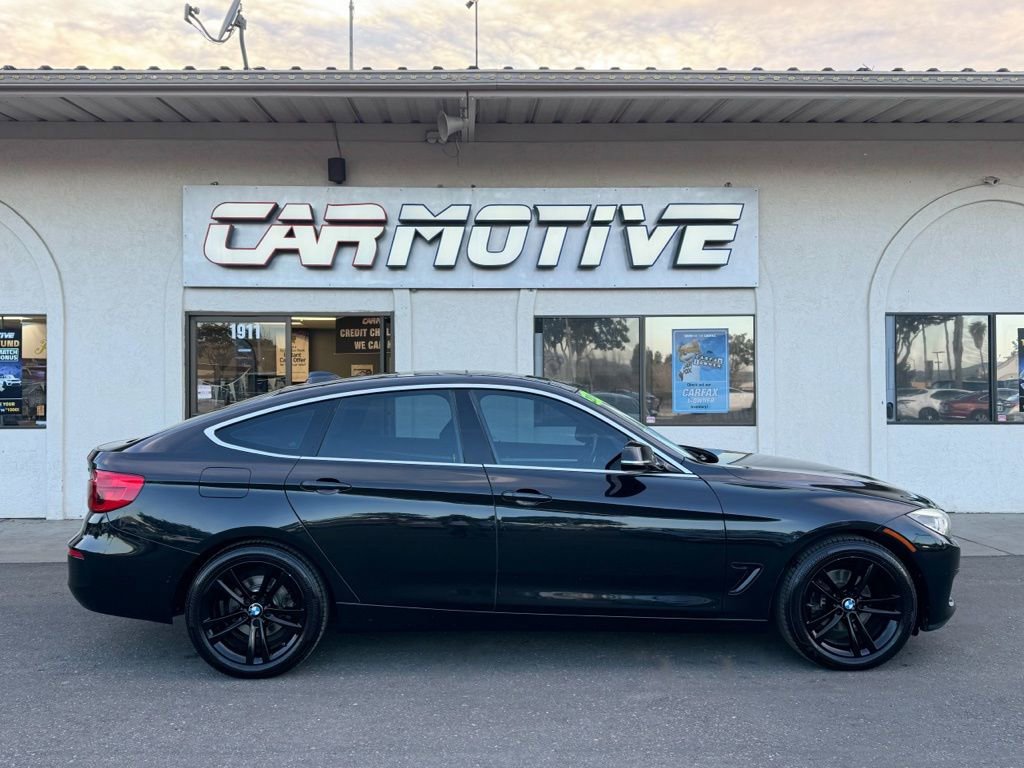 Used 2018 BMW 330i Gran Turismo xDrive image 3