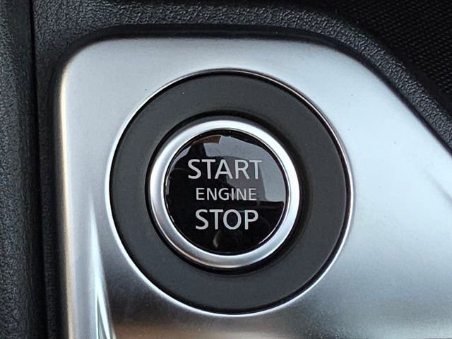 New 2025 Nissan Sentra SR w/ Midnight Edition image 13