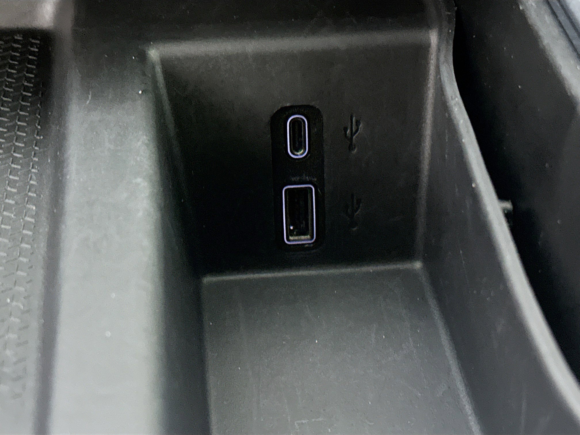 Used 2025 GMC Acadia Elevation image 26