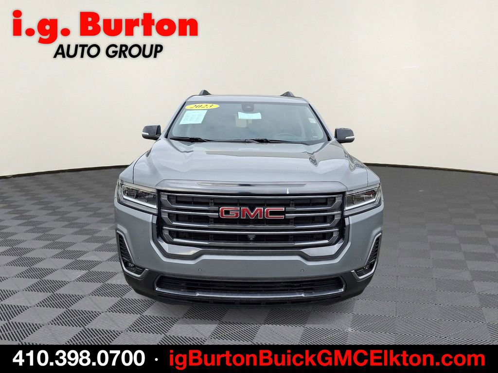 Used 2023 GMC Acadia AT4 w/ Technology Package image 2
