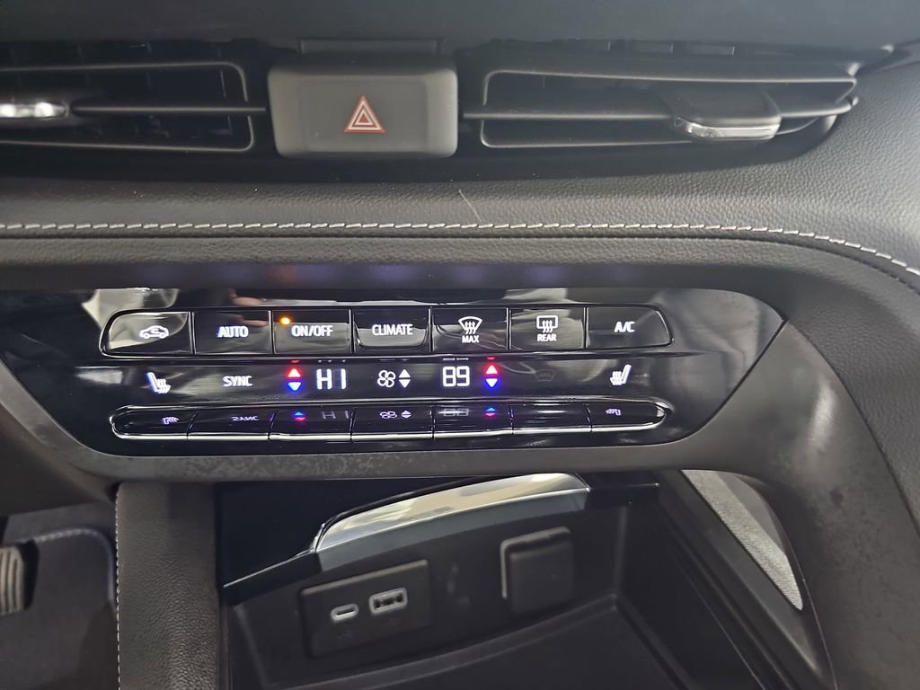 Certified 2023 Buick Envision Essence image 29