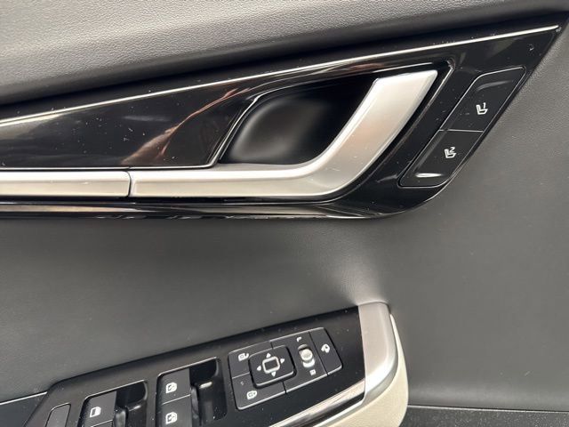 Used 2023 Kia EV6 GT-Line w/ GT-Line Suede Seat Package image 15