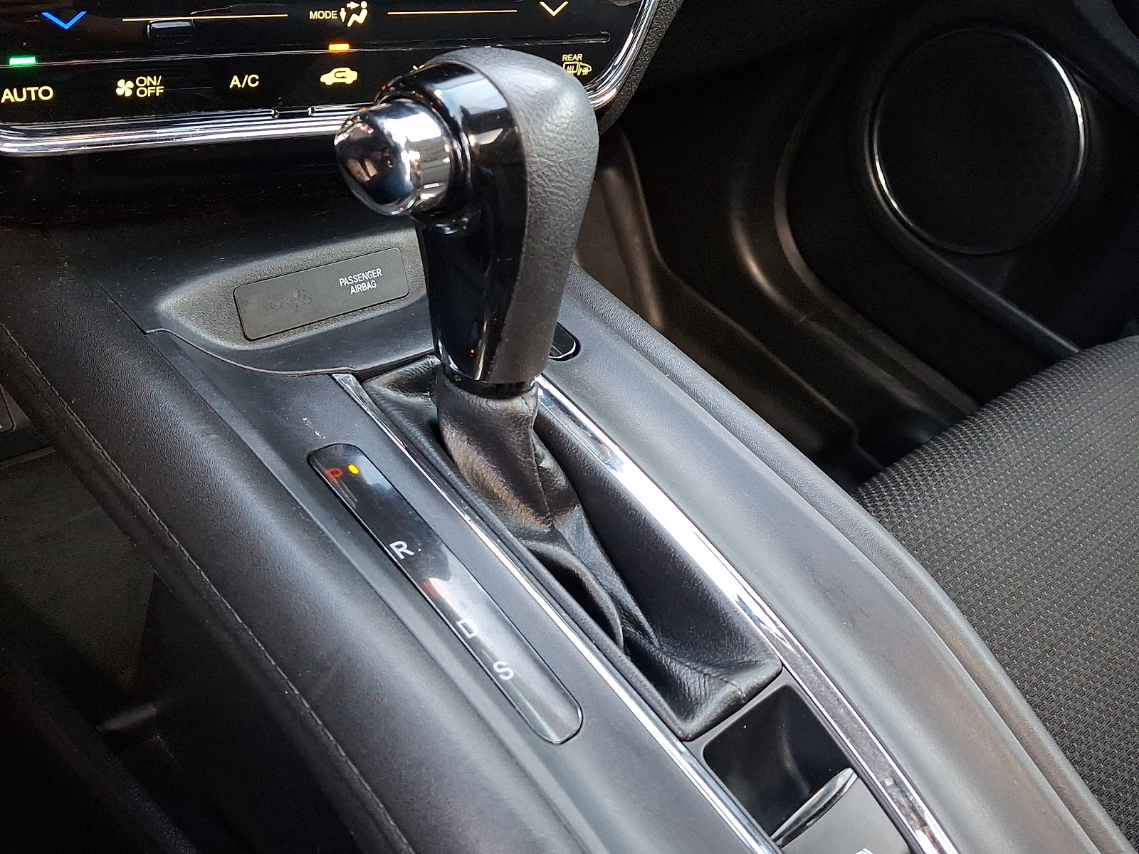 Used 2022 Honda HR-V EX image 14